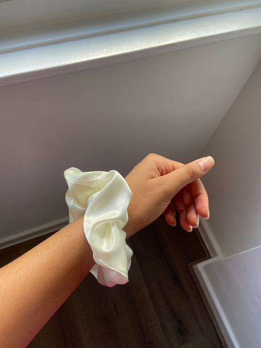 IVORY SATIN SCRUNCHIE