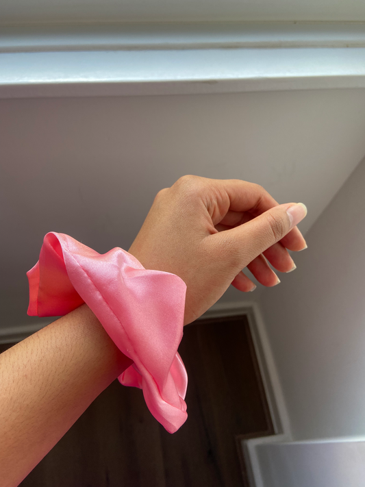 BABY PINK SATIN SCRUNCHIE